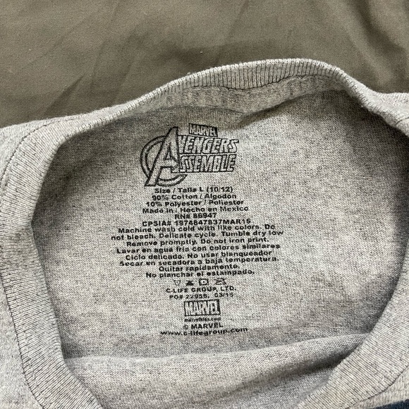 Avengers Captain America Tee Size Large (10/12) - Picture 3 of 3